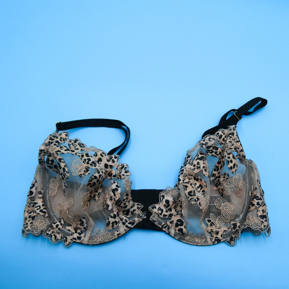 Victoria's Secret Bra Womens 34D Low Cut Demi Leopard Tan Lace Sheer Polyamide